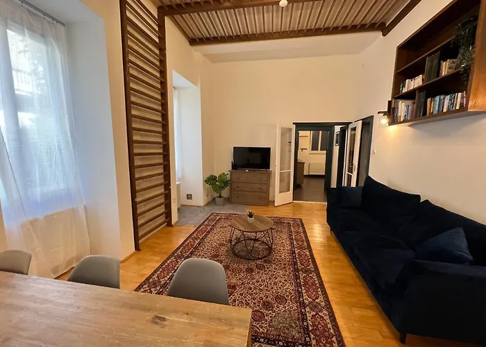 Azure King Residence In The Heart Of Budapest